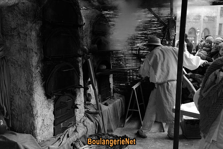 Boulanger a un marché médiéval